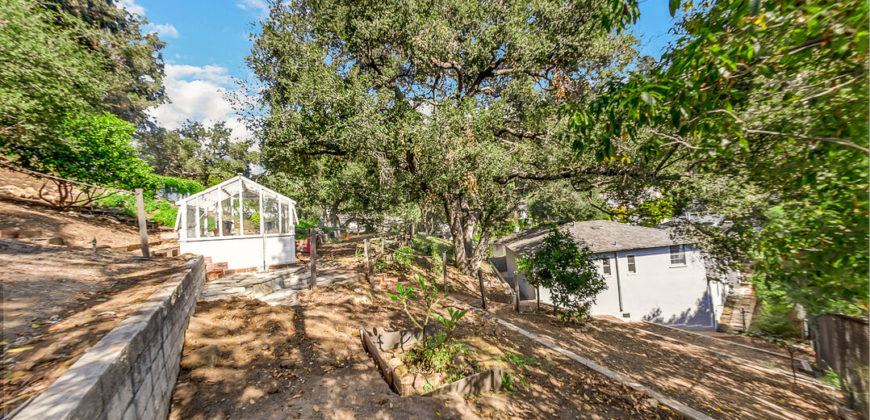 905 Moraga Drive  Bel Air, CA 90049